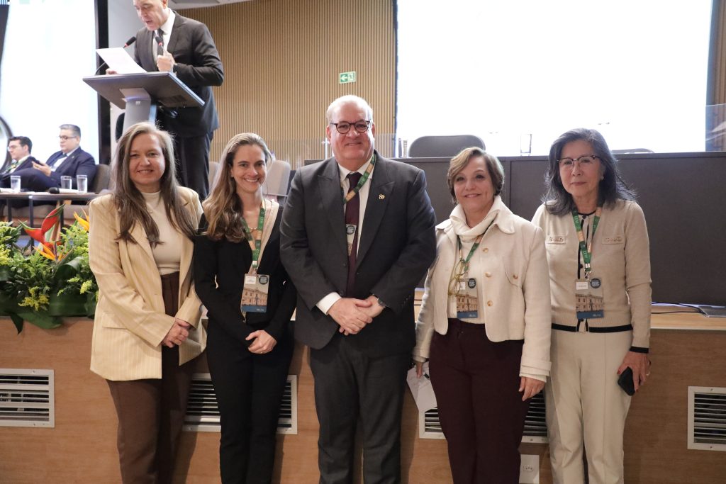 CFM promove debate sobre excelência na formação dos médicos