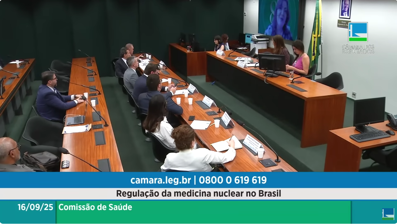 Conselho Federal de Medicina debate regulação da medicina nuclear no Brasil