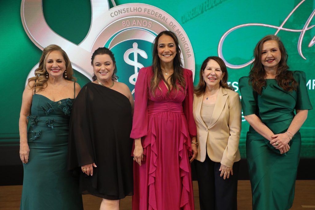 CFM homenageia médicas brasileiras no Dia da Mulher Médica