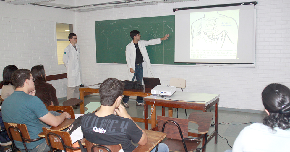 CFM intensifica esforços na Justiça em defesa do ensino de medicina