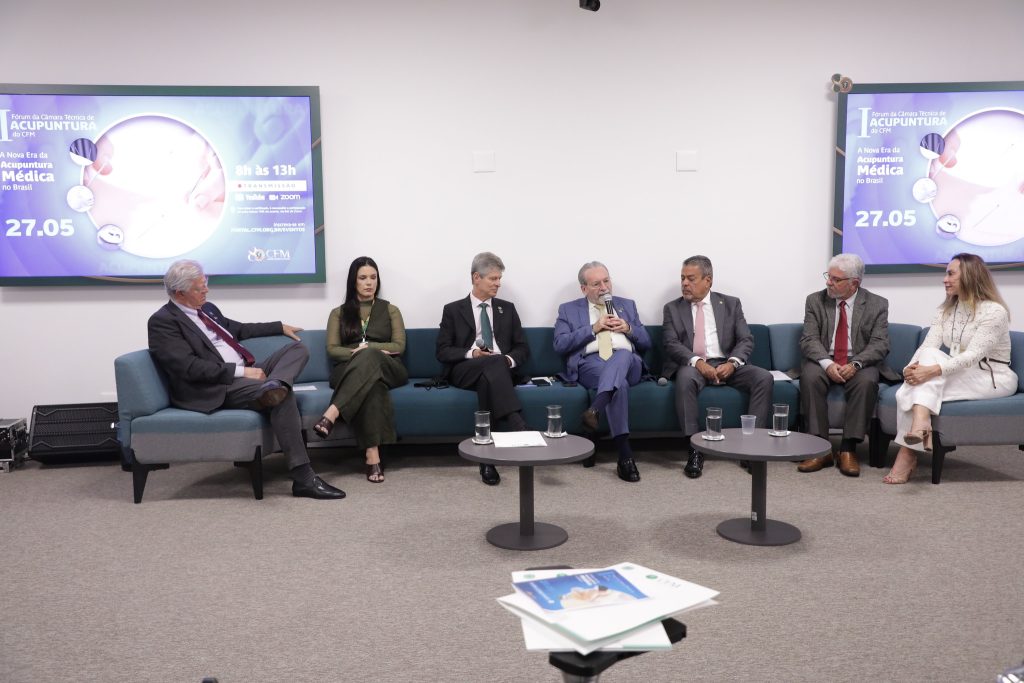 Conselho Federal de Medicina promove fórum sobre Acupuntura Médica no Brasil