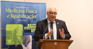 CFM ressalta papel essencial da Medicina Física e Reabilitação diante do envelhecimento da população