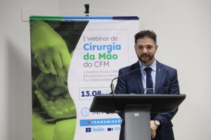 Cirurgia da mão como pré-requisito para atuar na neurofisiologia clínica é tema de webinar